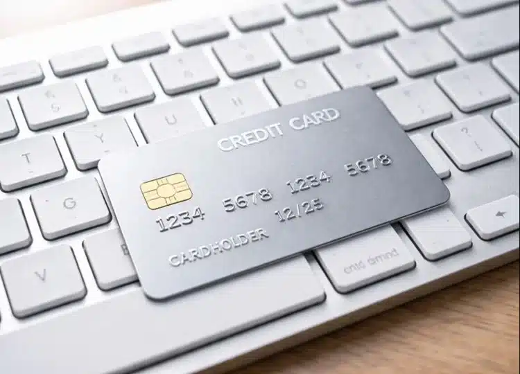 Reclamación de comisiones bancarias por descubierto